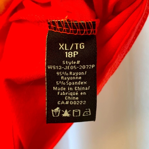 “Jessica” Draped Top - Picture 3 of 3